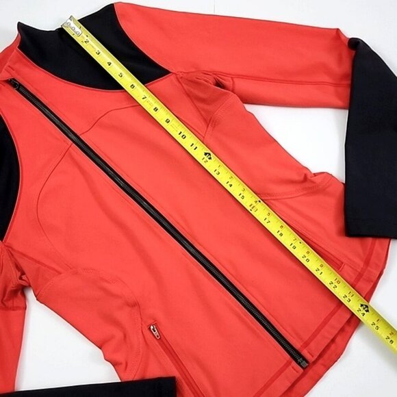 Lululemon Forme Jacket Brushed Love Red Deep Coal Stretch Size 10 - Picture 13 of 16